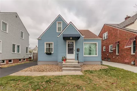 7002 Orchard Ave, Parma, OH 44129
