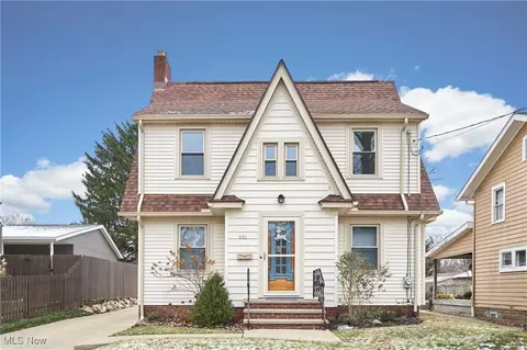 2121 10th St, Cuyahoga Falls, OH 44221