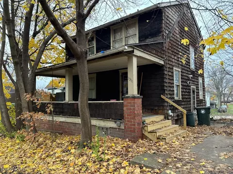 1311 Jones Ct NW, Canton, OH 44703