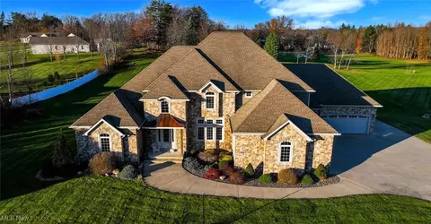 4021 Deerspring Ct, Norton, OH 44203