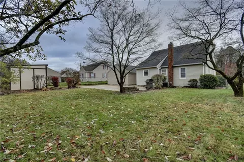 2425 Benton St, Akron, OH 44312 photo 33