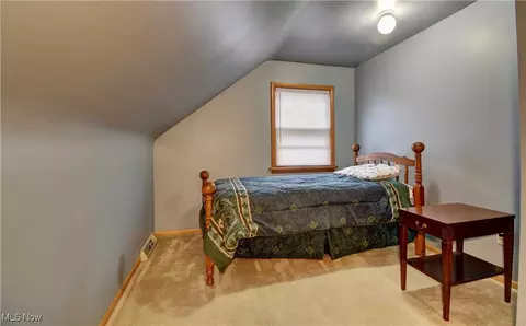 2425 Benton St, Akron, OH 44312 photo 22