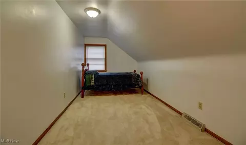 2425 Benton St, Akron, OH 44312 photo 23