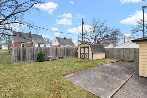 383 Beebe Ave, Elyria, OH 44035 photo 27