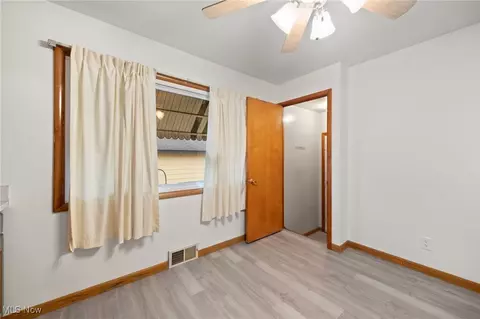 383 Beebe Ave, Elyria, OH 44035 photo 10