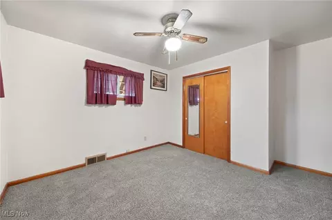 383 Beebe Ave, Elyria, OH 44035 photo 17