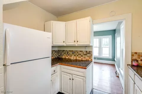 Kitchen - 382 Cornell St, Akron, OH 44310 photo 5 of 5