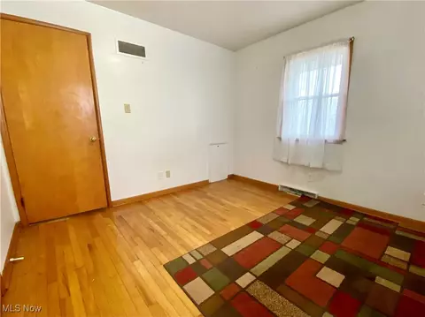 1319 E 30th St, Ashtabula, OH 44004 photo 12