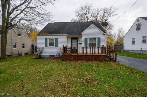 3870 Louise St, Mogadore, OH 44260