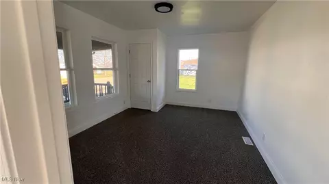 422 5th St, Philo, OH 43771 photo 32