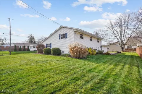 310 Berwin Pl, Munroe Falls, OH 44262 photo 27