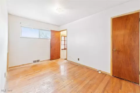 30219 Regent Rd, Wickliffe, OH 44092 photo 12