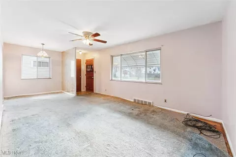 30219 Regent Rd, Wickliffe, OH 44092 photo 14