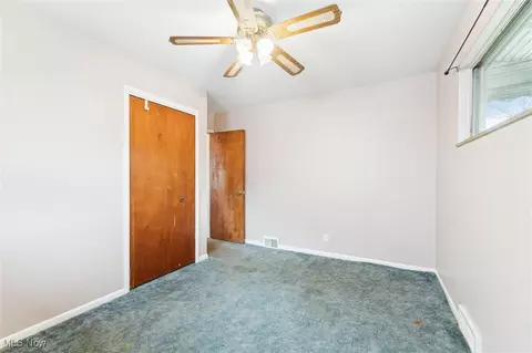 30219 Regent Rd, Wickliffe, OH 44092 photo 11