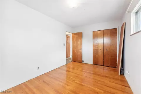 30219 Regent Rd, Wickliffe, OH 44092 photo 9