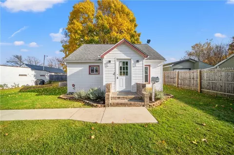 3704 Homewood Ave, Ashtabula, OH 44004