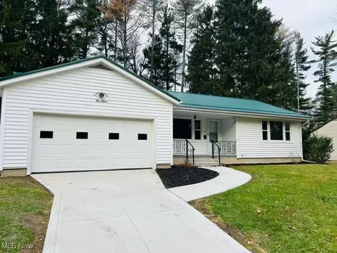 315 Downing Dr, Chardon, OH 44024