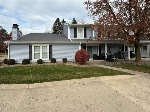 9897 Independence Dr #5C, North Royalton, OH 44133
