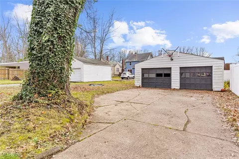 185 Beechwood Dr, Boardman, OH 44512 photo 4