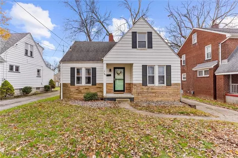 185 Beechwood Dr, Boardman, OH 44512