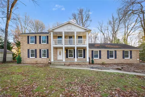 1710 Markley St NW, North Canton, OH 44720