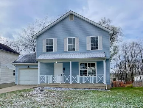 139 Blackburn St, Campbell, OH 44405