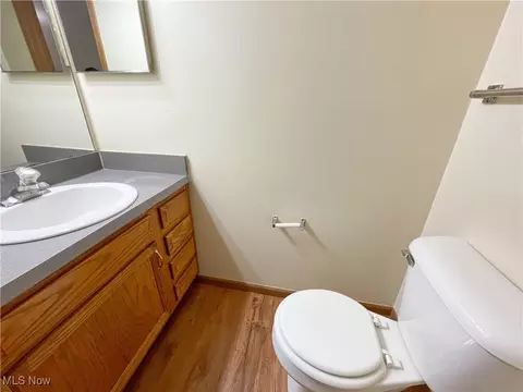 139 Blackburn St, Campbell, OH 44405 photo 14