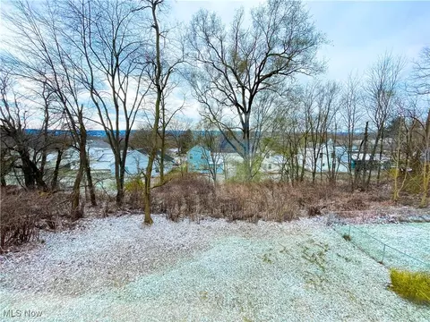 139 Blackburn St, Campbell, OH 44405 photo 27