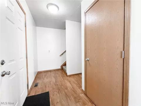 139 Blackburn St, Campbell, OH 44405 photo 15