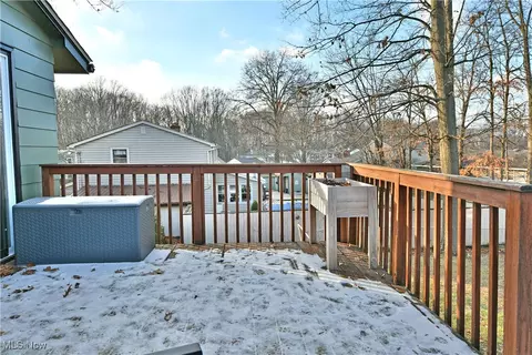 Exterior - 588 Oakridge Dr, Boardman, OH 44512 photo 4 of 4
