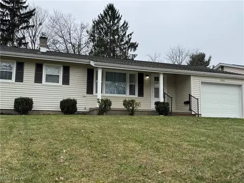 2526 Windsor Ave, Wooster, OH 44691