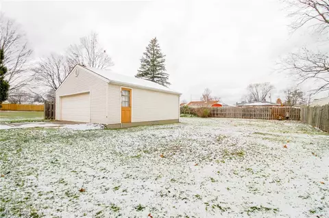 363 W Omar St, Struthers, OH 44471 photo 14
