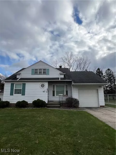 11406 Granger Rd, Garfield Heights, OH 44125