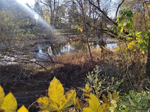 East Avenue, Elyria, OH 44035