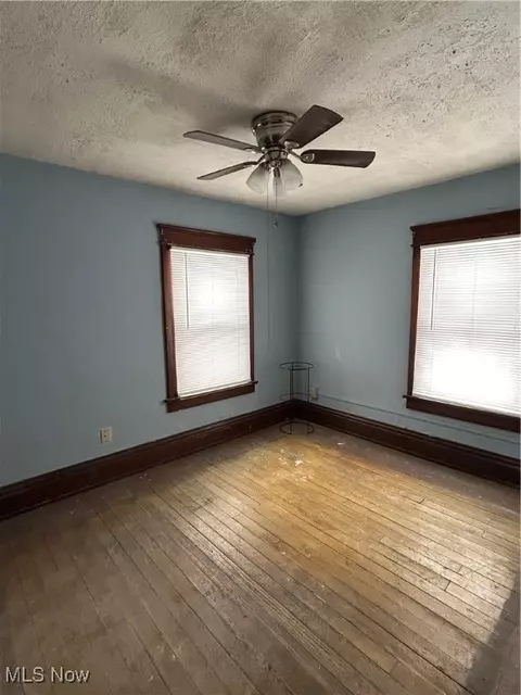 Bedroom - 822 E Summit St, Alliance, OH 44601 photo 3 of 3