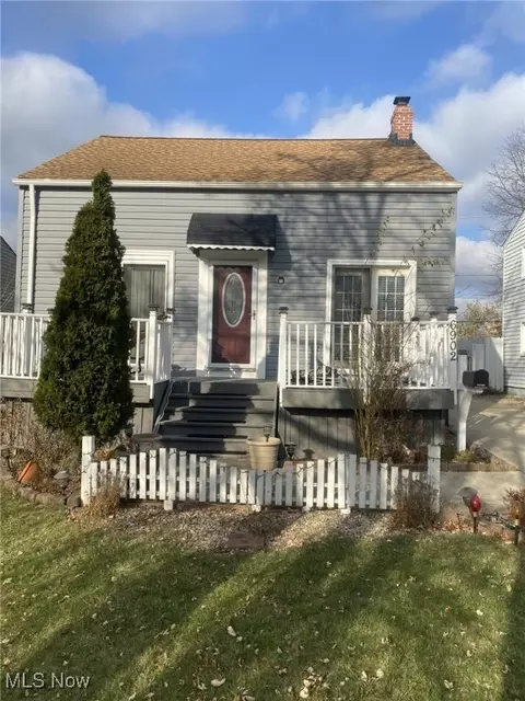 6902 Velma Ave, Parma, OH 44130