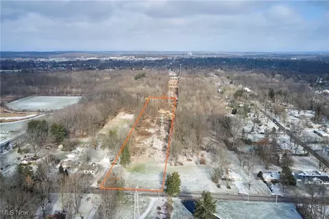 3241 Ridgewood Rd, Fairlawn, OH 44333