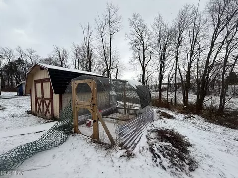 Exterior - 26017 Hartley Rd, Beloit, OH 44609 photo 2 of 2