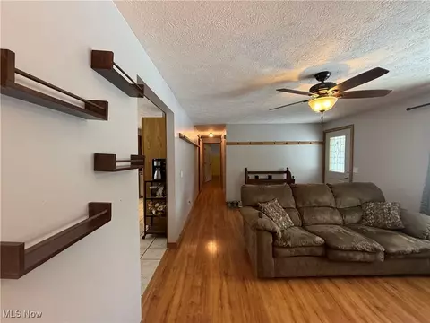 Entry Way - 26017 Hartley Rd, Beloit, OH 44609 photo 1 of 2
