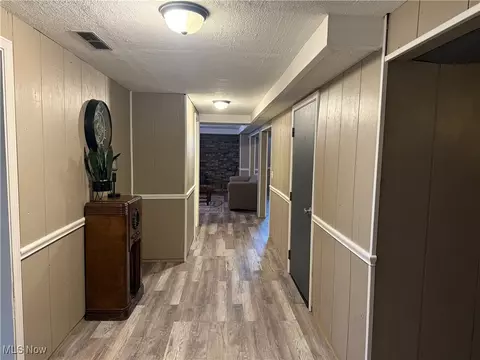 Entry Way - 26017 Hartley Rd, Beloit, OH 44609 photo 2 of 2
