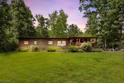 3271 Gorge Rd SW, Dellroy, OH 44620