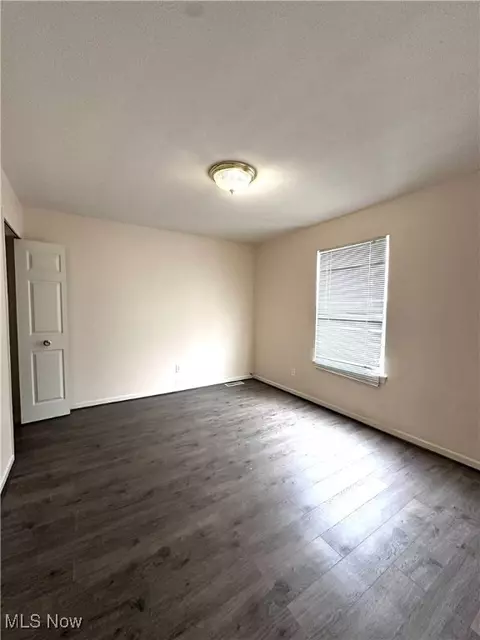 148 Eldred Ave, Bedford, OH 44146 photo 4