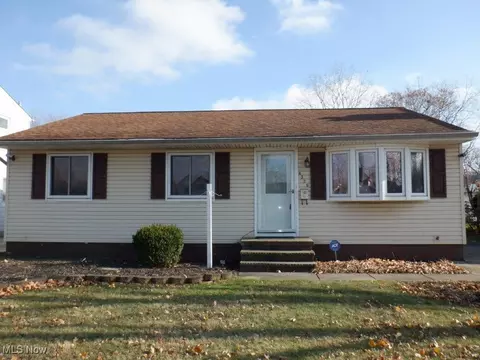 4339 Sky Lane Dr, Cleveland, OH 44109