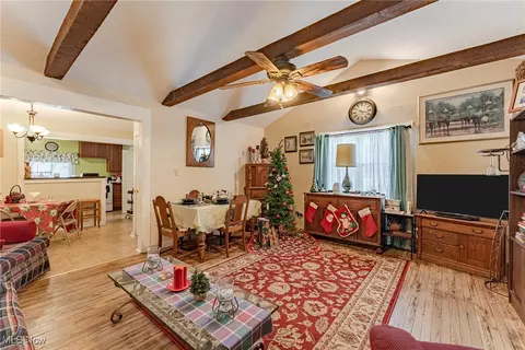 930 Lloyd Ave, Aurora, OH 44202 photo 3