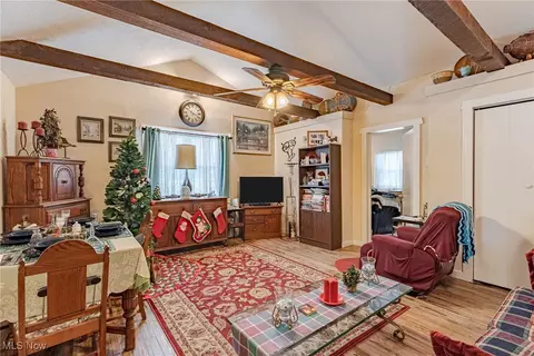930 Lloyd Ave, Aurora, OH 44202 photo 4