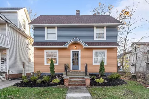 3216 Clarendon Rd, Cleveland Heights, OH 44118