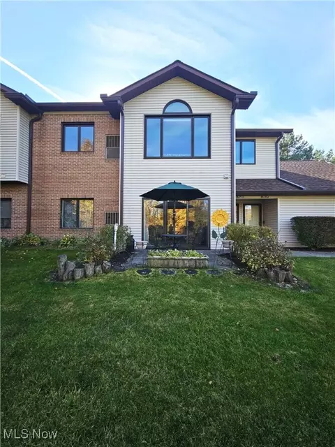 7115 Village Dr, Mentor, OH 44060