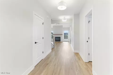 583 Iris Pl, Aurora, OH 44202 photo 3