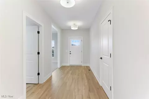 583 Iris Pl, Aurora, OH 44202 photo 2