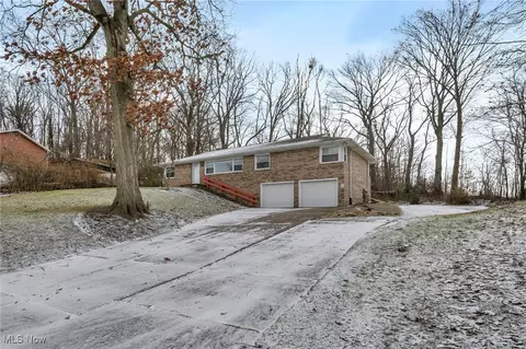 9106 Ontario St NW, Massillon, OH 44646